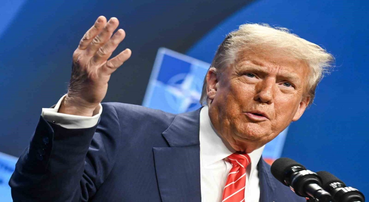 Trumptan CNN ve New York Timesa çağrı: Sahte haber muhabirleri derhal kovulmalıdır