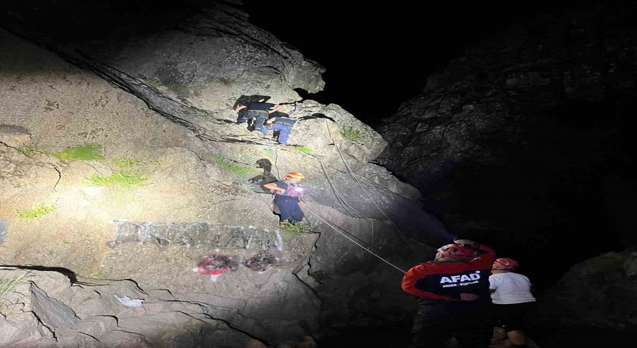 Tuncelide nefes kesen kurtarma operasyonu