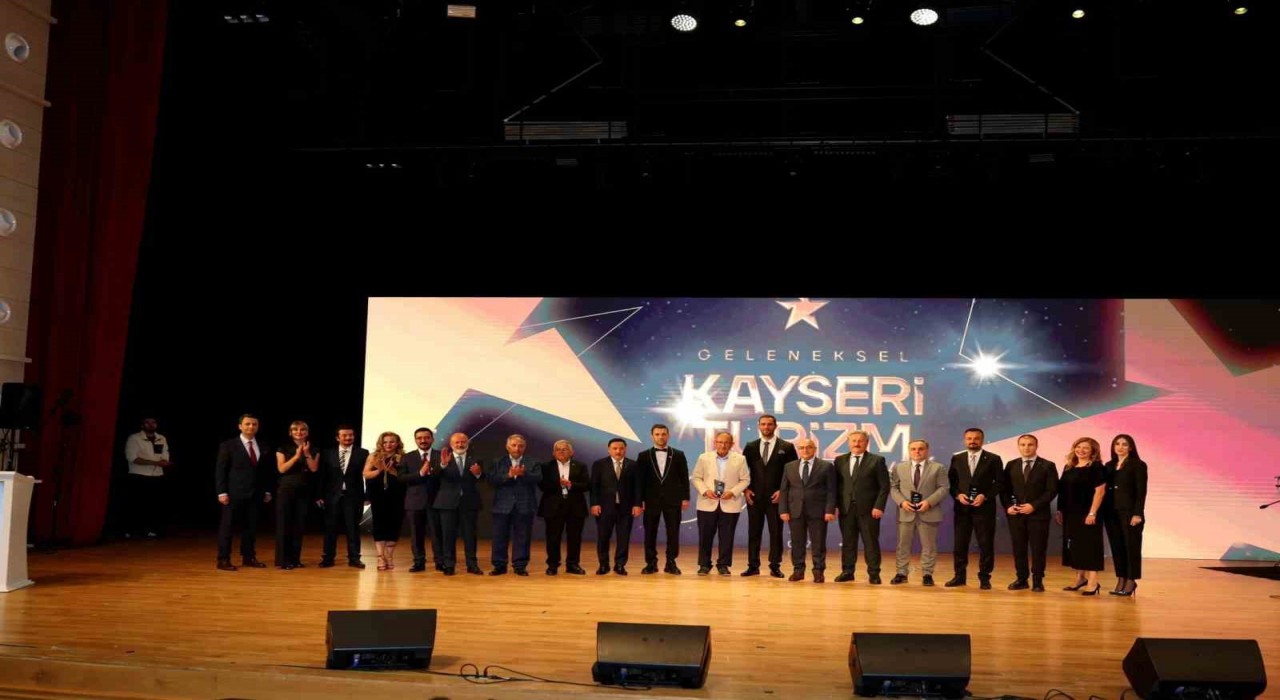 Turizm ödülleri sahiplerini buldu