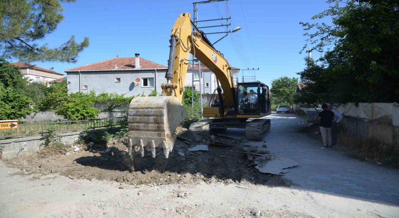 Türkelide 2. etap sıcak asfalt çalışmaları başladı
