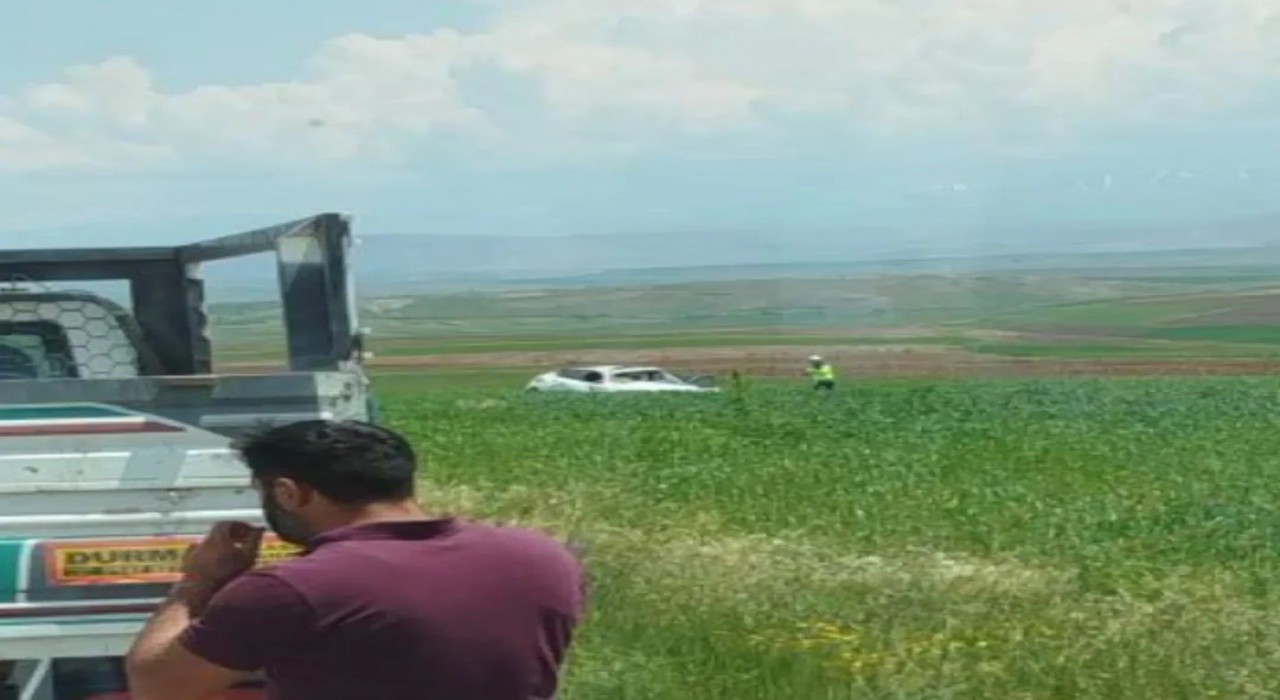 Tutakta trafik kazasi iki kişi yaralandı