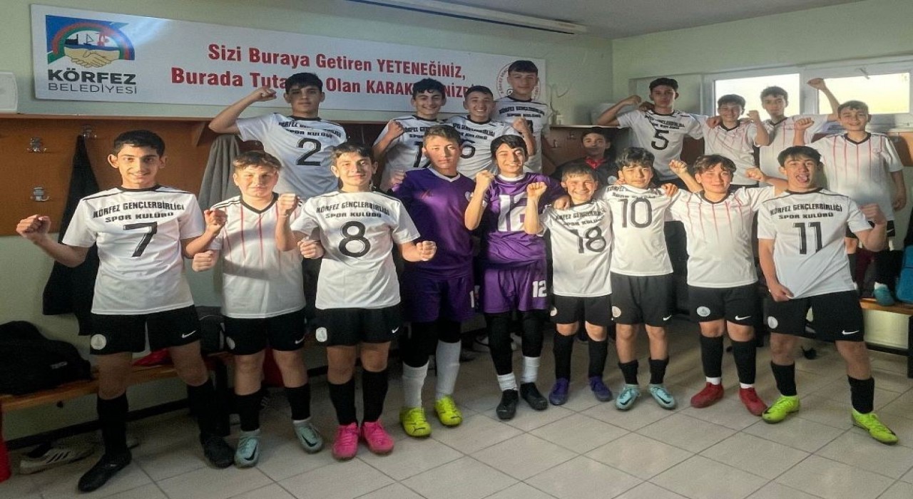 U13lerde Körfez Gençlerbirliği şampiyon