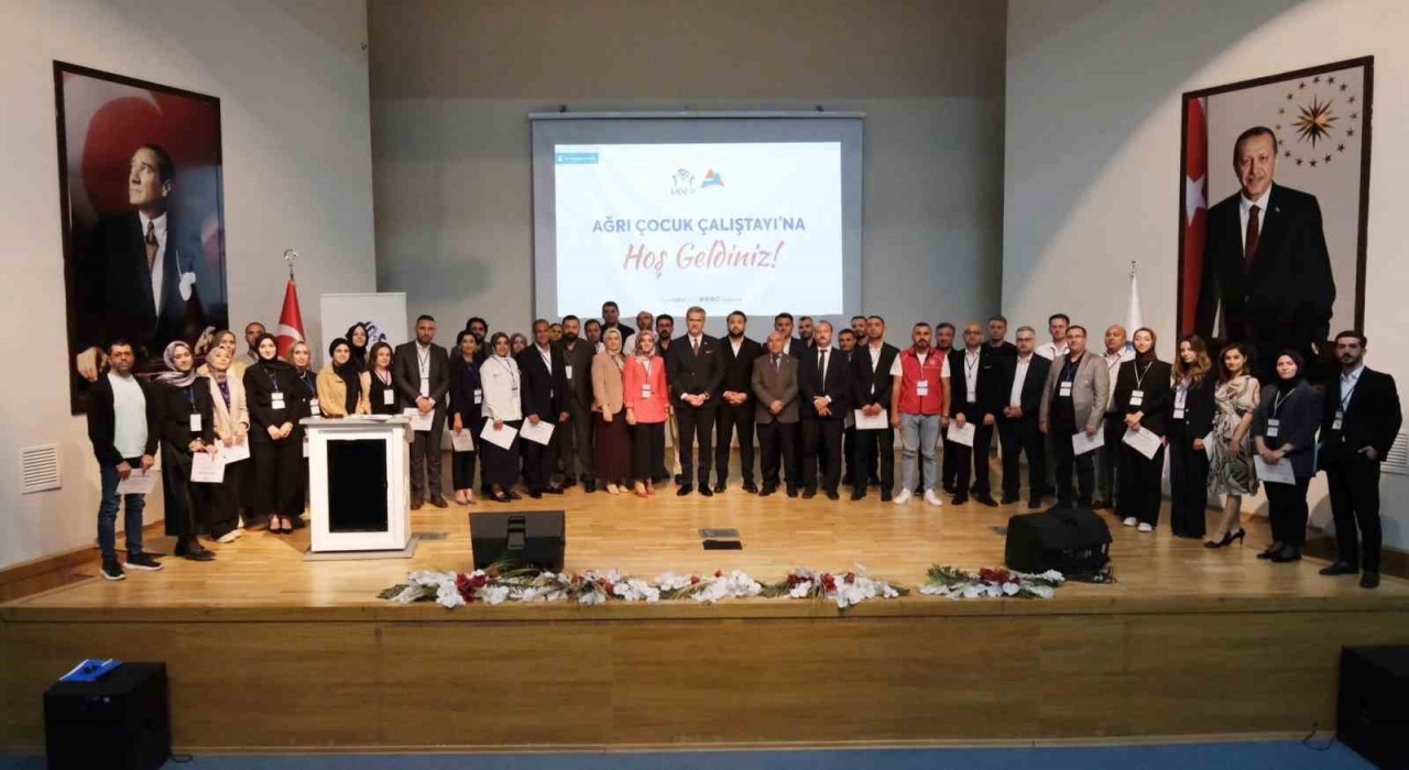 UDER ve Ağrı İbrahim Çeçen Üniversitesi İş Birliğiyle Ağrı Çocuk Çalıştayı Düzenlendi