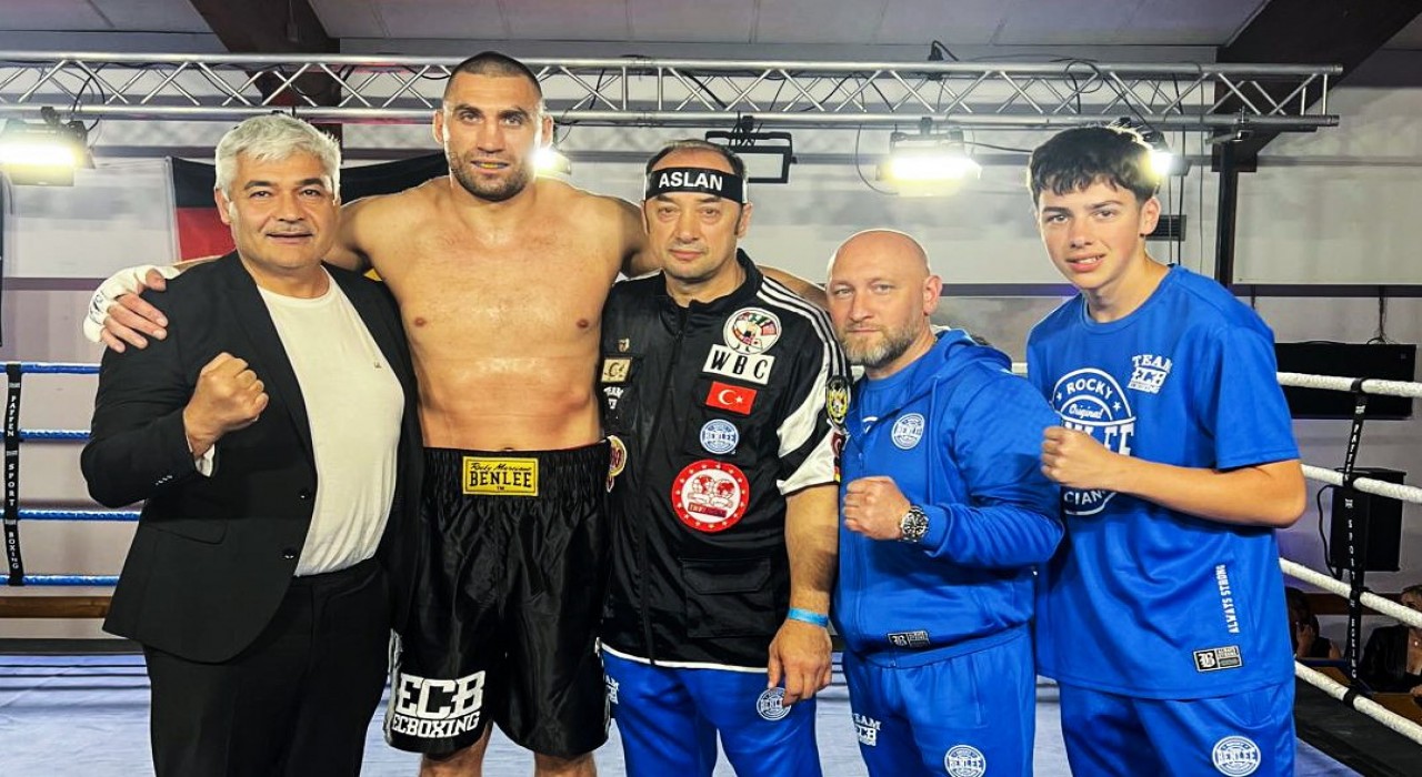 Ukraynalı Viktor Faust, ABDli rakibi Christopher Lovejoyu nakavt etti