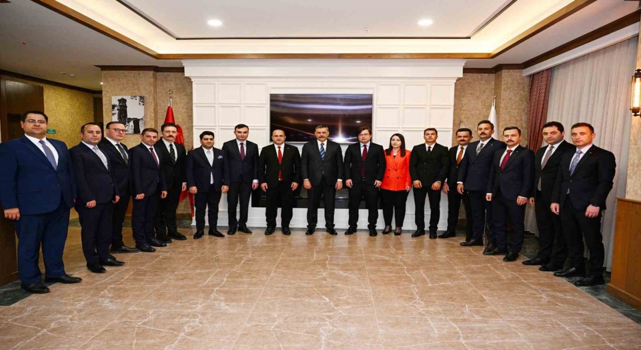 Vali Çiftçiden kaykamam ve vali yardımcılarına veda yemeği