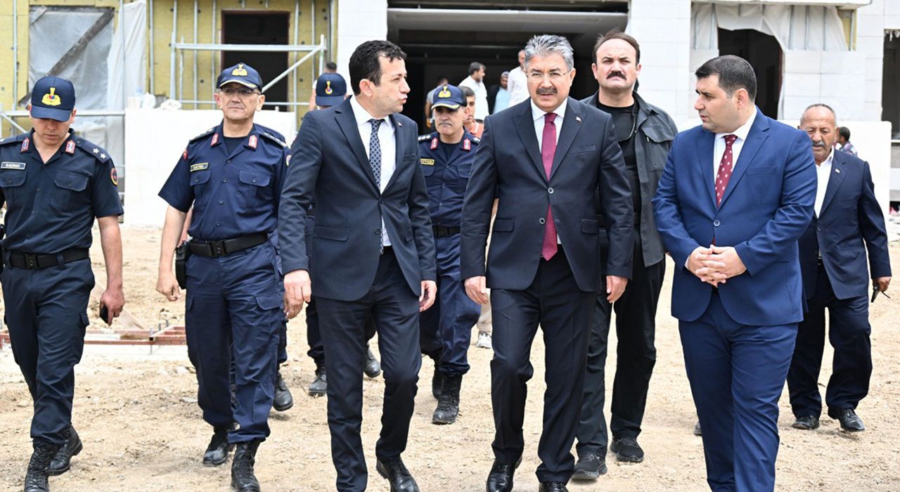 Vali Dr. Erdinç Yılmaz, Bahçe'deki Kamu Yatırımlarını Yerinde İnceledi