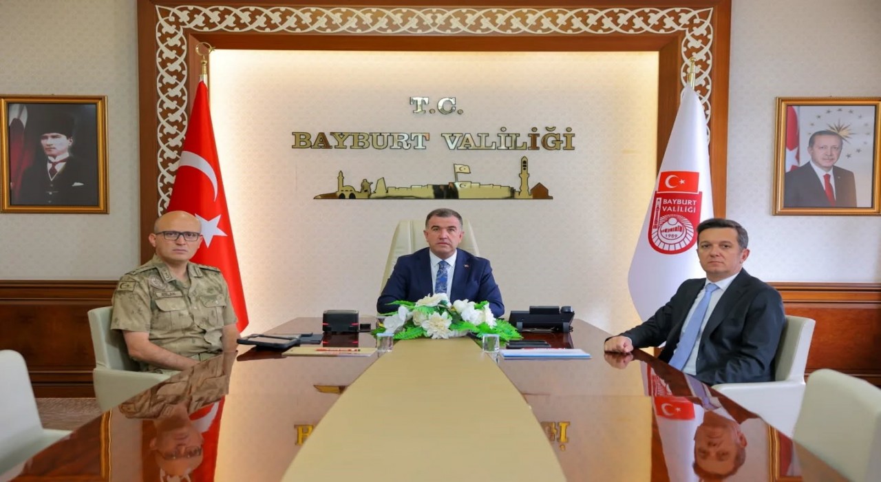 Vali Eldivan Asayiş ve Güvenlik Toplantısına katıldı