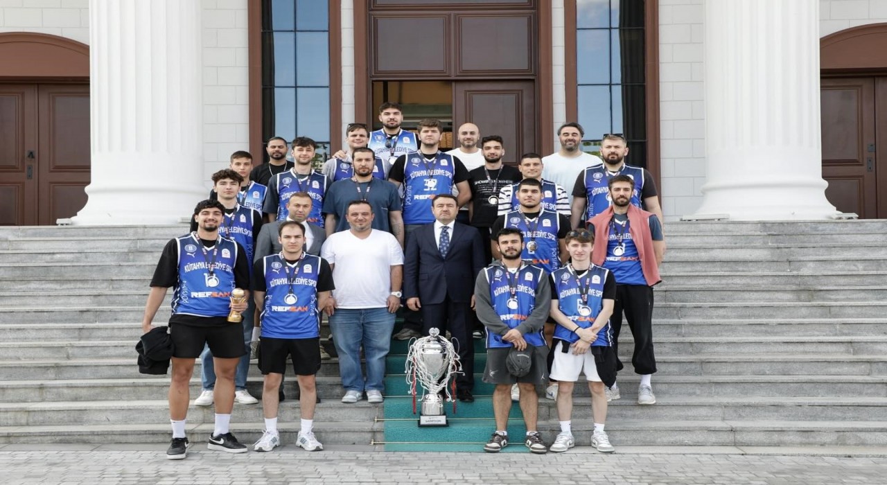 Vali Musa Işından Kütahya Belediyespor Basketbol Takımına tebrik