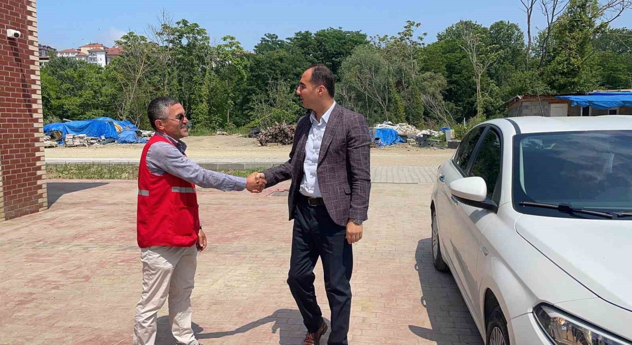 Vali Yardımcısı Uzandan Kızılay Başkanı Yalçına ziyaret