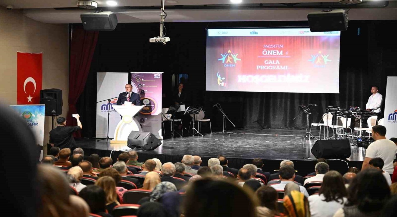 Vali Yavuz: Her çocuğun elinden tutmak, geleceğe umut olmaktır