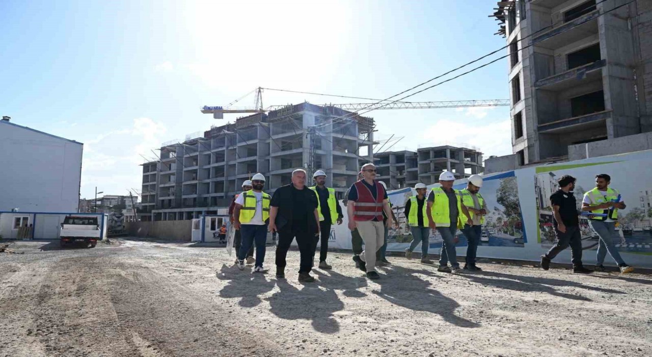 Vali Yavuz: Tahliye ettik, yıktık, yapıyoruz