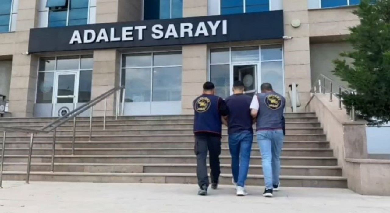 Vanda değişik suçlardan aranmaları bulunan 11 kişi tutuklandı