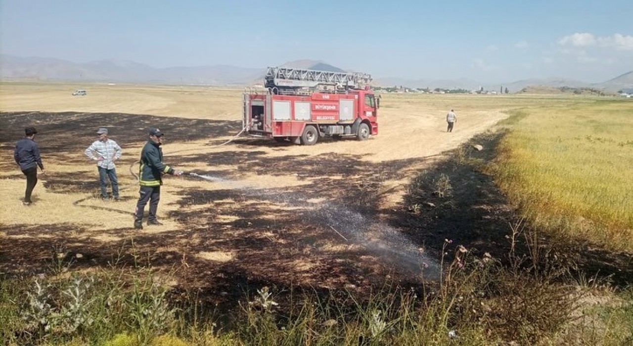 Vanda hafta sonu 18 yangına müdahale edildi