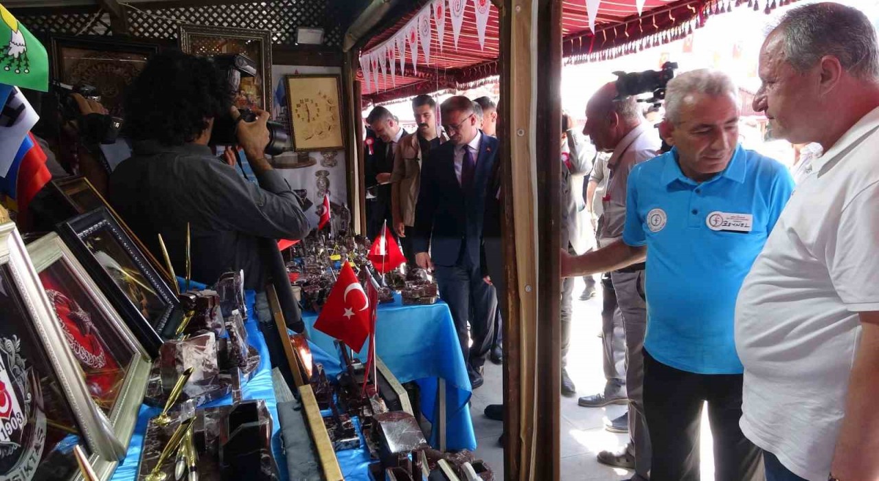 Vanda İşyurtları Ürün ve El Sanatları Fuarı kapılarını açtı
