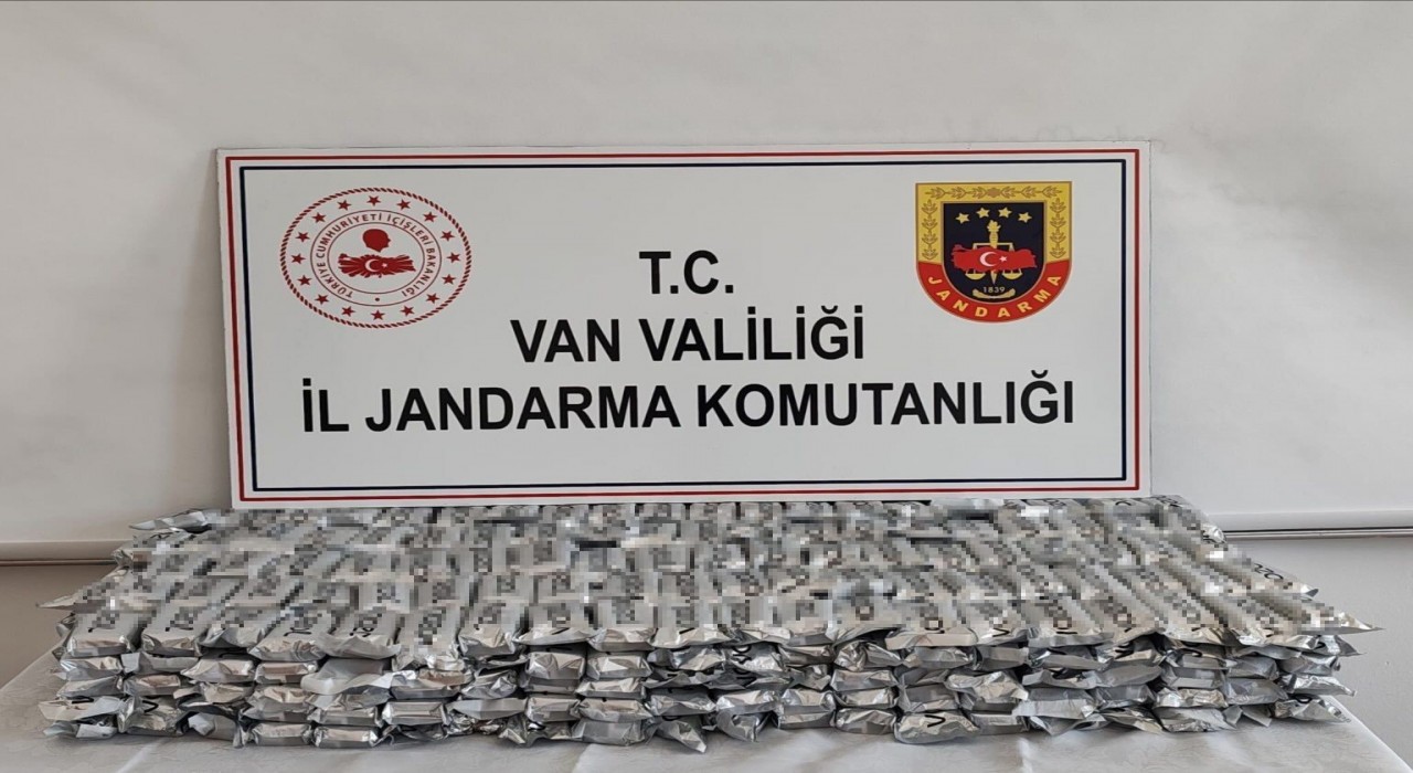 Vanda kaçak sigara operasyonu