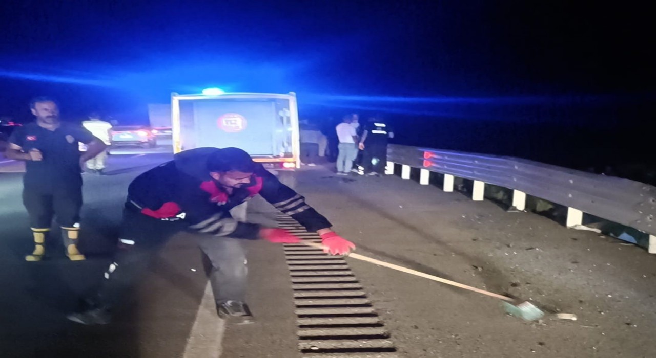 Vanda otomobil takla attı: 4 yaralı