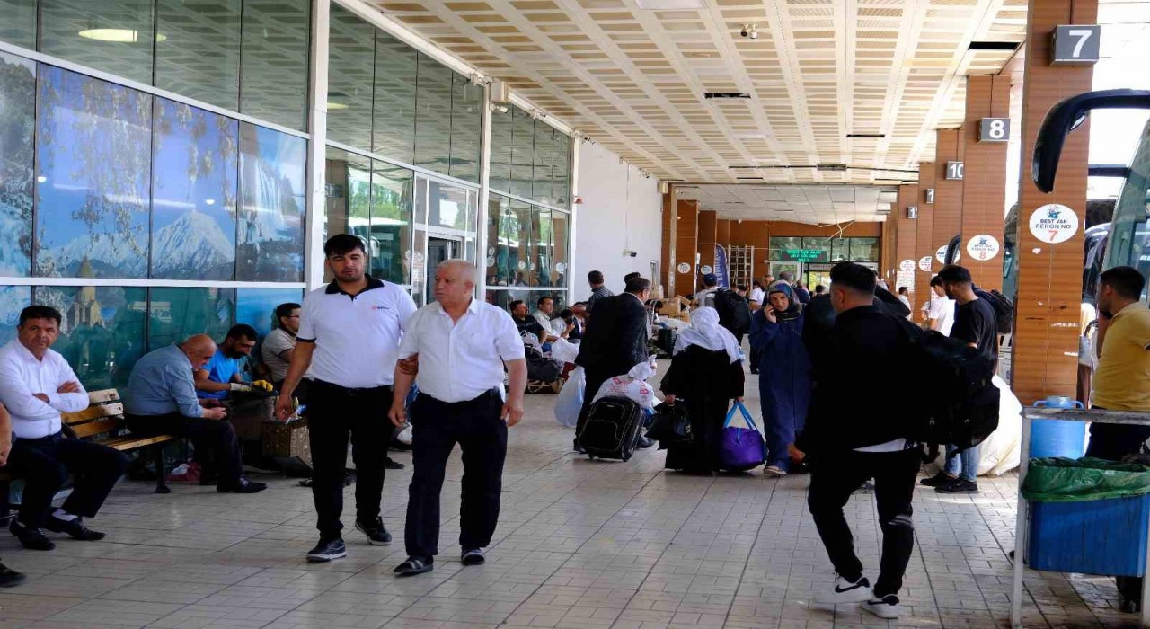 Vandaki İranlılar: Biz harp var diye kaçmıyoruz