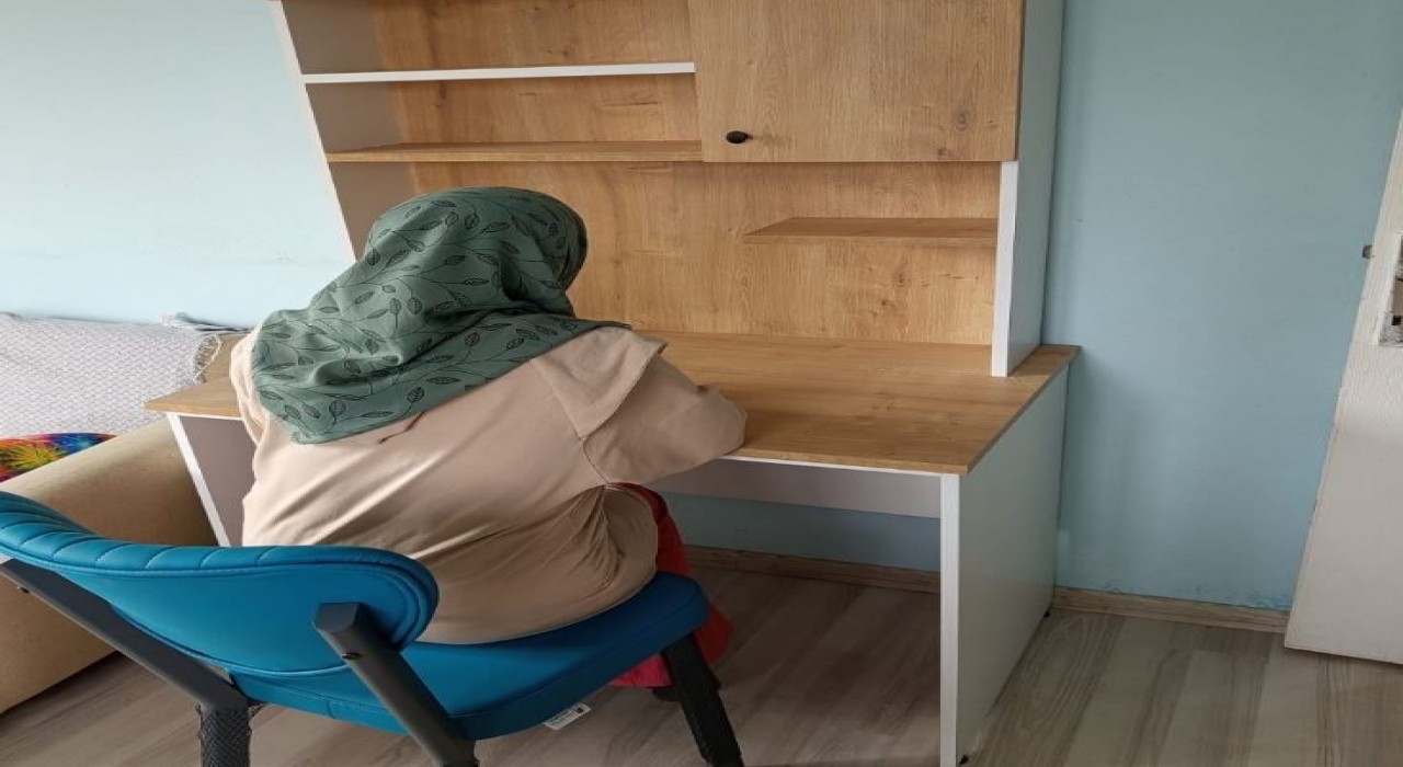 Vezirköprü SYDVden eğitimde fırsat eşitliğine katkı: Evimizin sıcak köşesinde her masa, bir sınıf