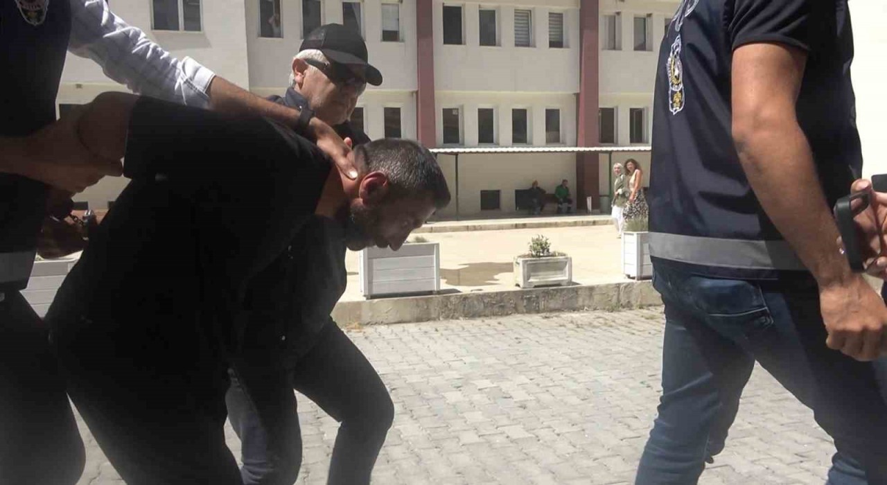 Yalovada arkadaşını bıçaklayarak öldüren zanlı tutuklandı