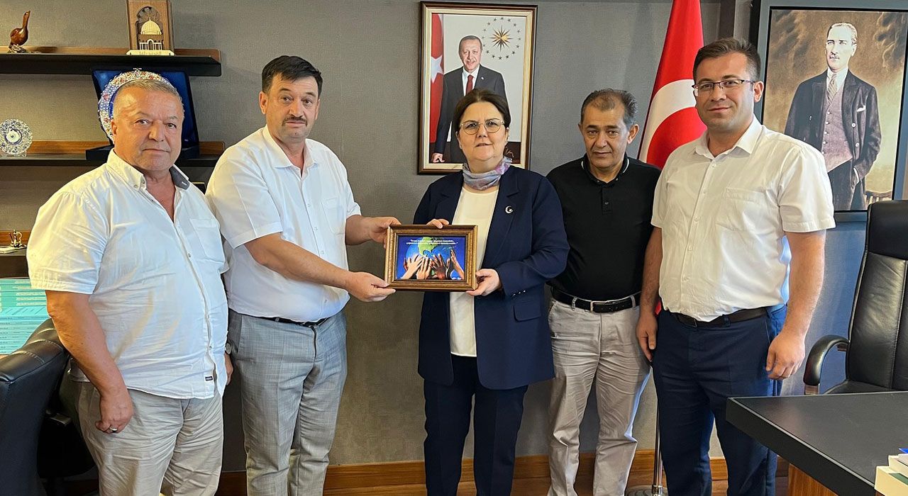 Yanık, Hemşehri Derneklerini ve Teşkilat Temsilcilerini TBMM’de Ağırladı