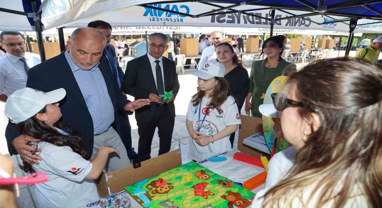 Yapay zeka araçları, Canikte görücüye çıktı