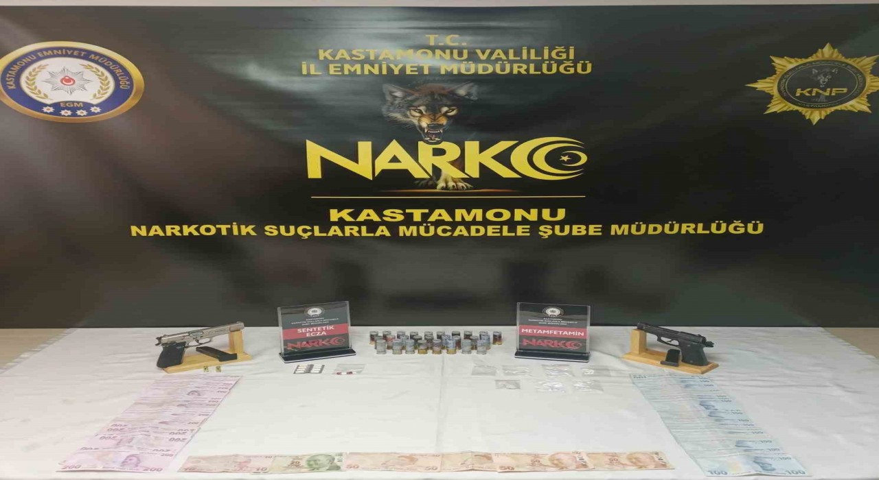 Yatağının altındaki uyuşturucuyla yakalanan sanığın yargılanmasına başlandı