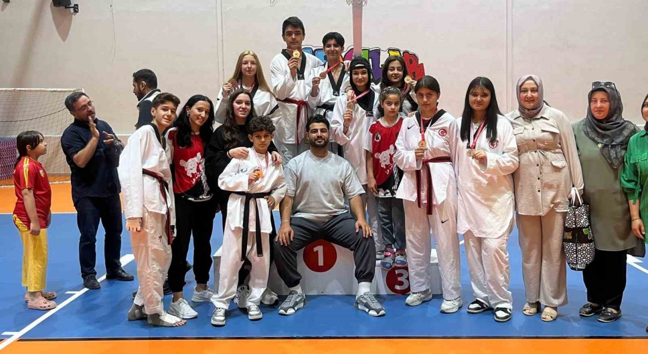 YayTanSay Kulübünden şampiyonada 13 madalya