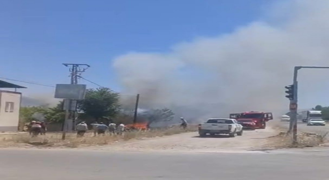 Yeşilyurtta korkutan bahçe yangını