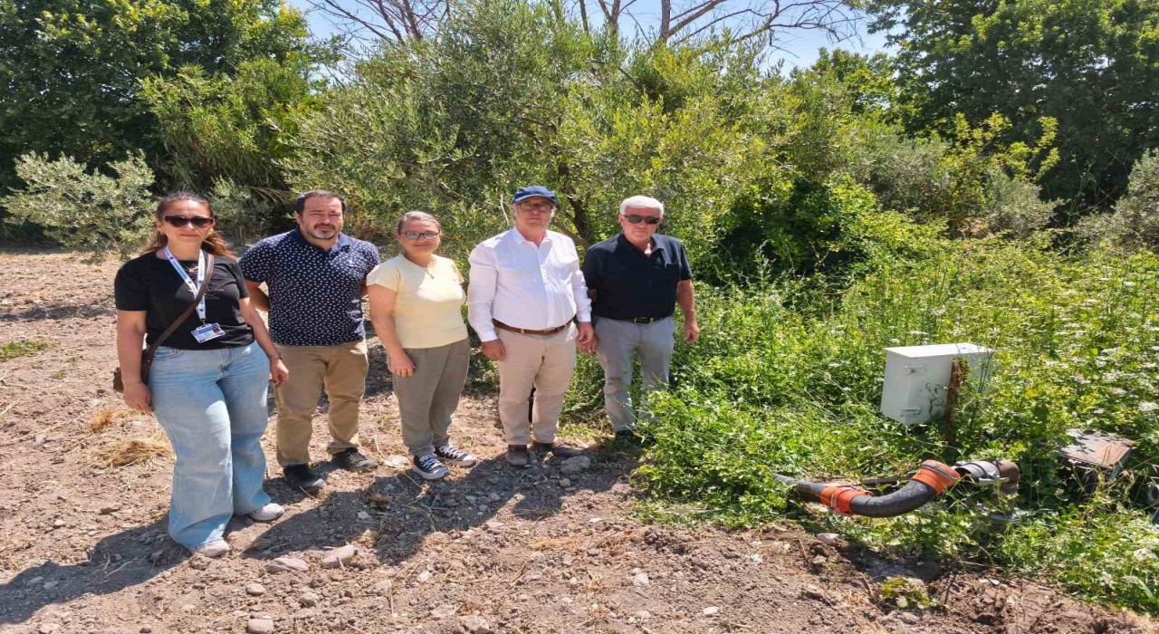 Yunusemre Belediyesi, çiftçilerin sulama sorunlarını çözüyor