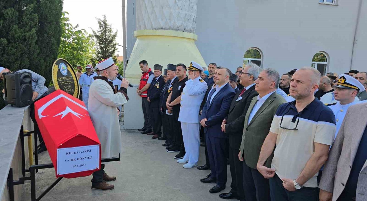 Zonguldakta Kıbrıs Gazisi Sadık Dönmez son yolculuğuna uğurlandı