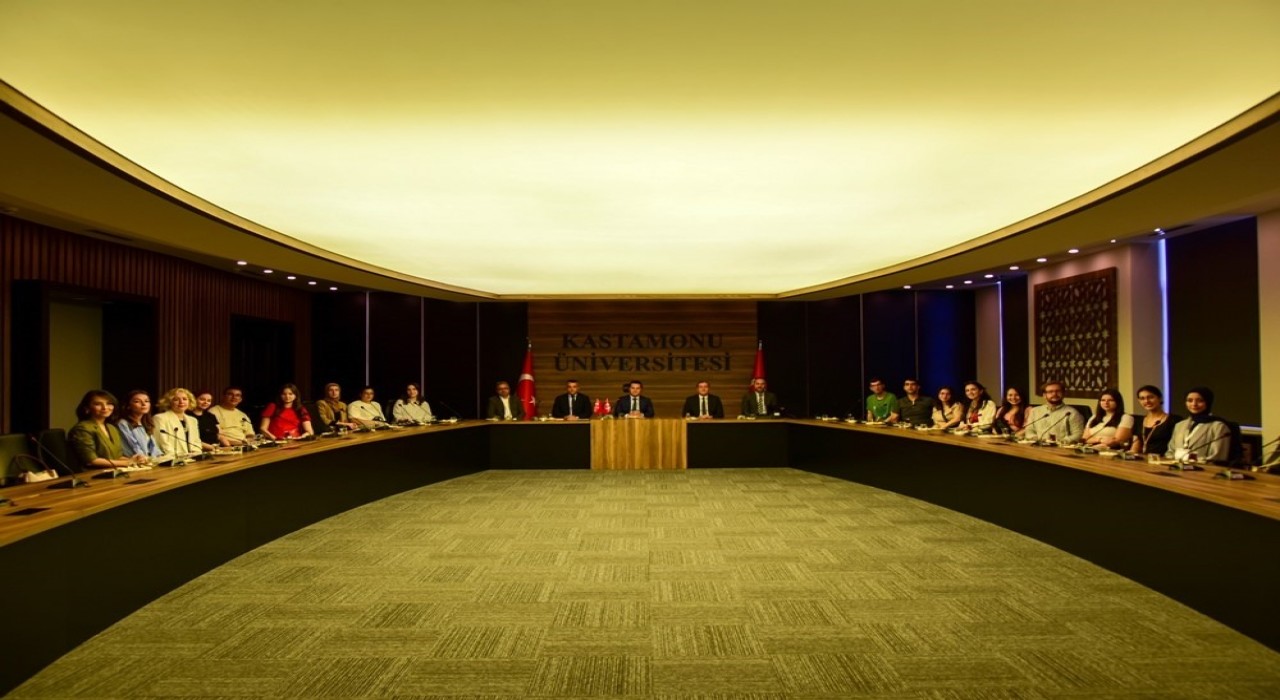 15 farklı ülkeden gelen gençler Kastamonuda Türkçeyi öğrenecek