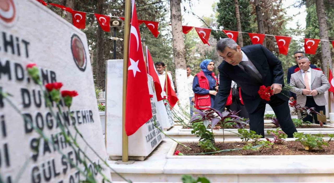 15 Temmuz şehitleri Mersinde anıldı