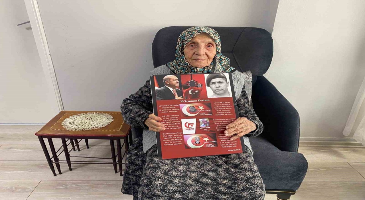 15 Temmuzda 2 oğlu ve damadını şehit veren 99 yaşındaki Muzaffer Gülşenin gözyaşları dinmiyor