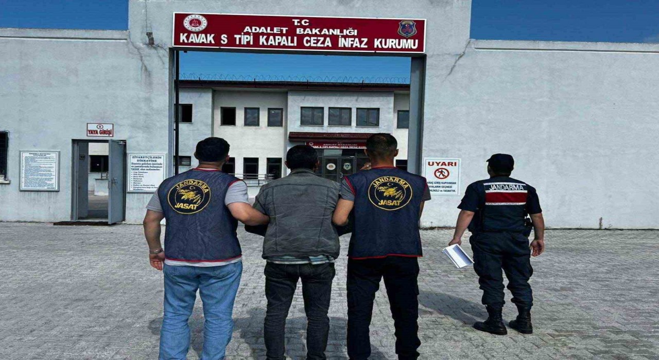 15 yıl hapis cezası bulunan şahıs jandarma tarafından yakalandı