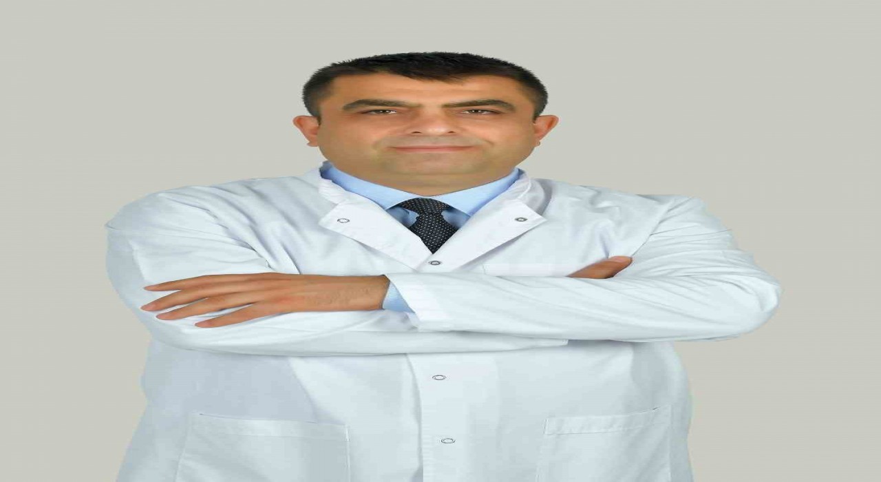 2 yaşındaki bebeğin böbreğindeki taş kapalı yöntemle alındı