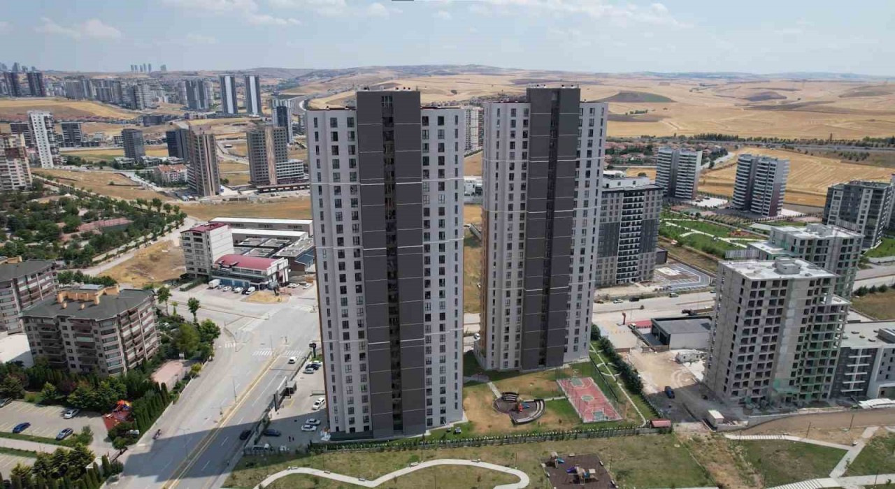 3 kişiye mezar olan bina Hayata Değer sloganıyla tanıtıldı