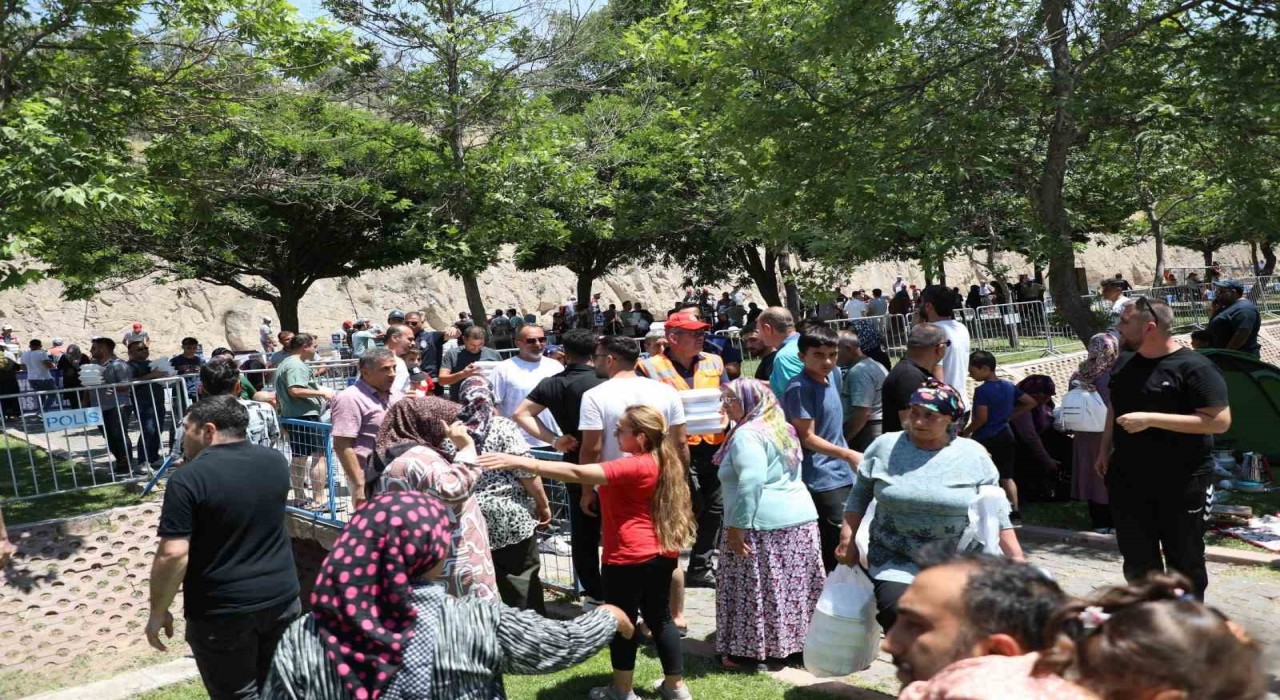 647. Mimarsinan Evliyalar Pilav Şenliği yapıldı