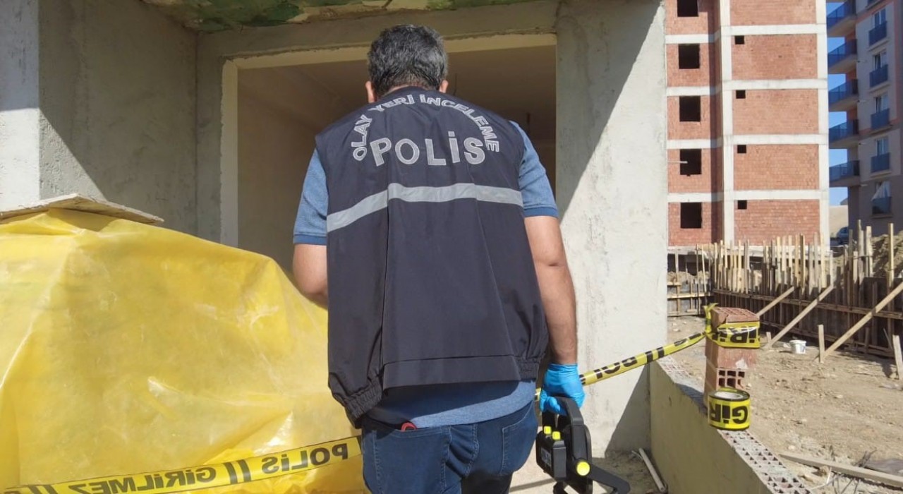 7nci kattan düşen işçi hayatını kaybetti