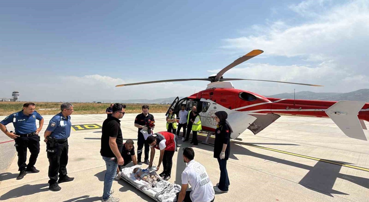 9 aylık bebek ambulans helikopterle Elazığa sevk edildi