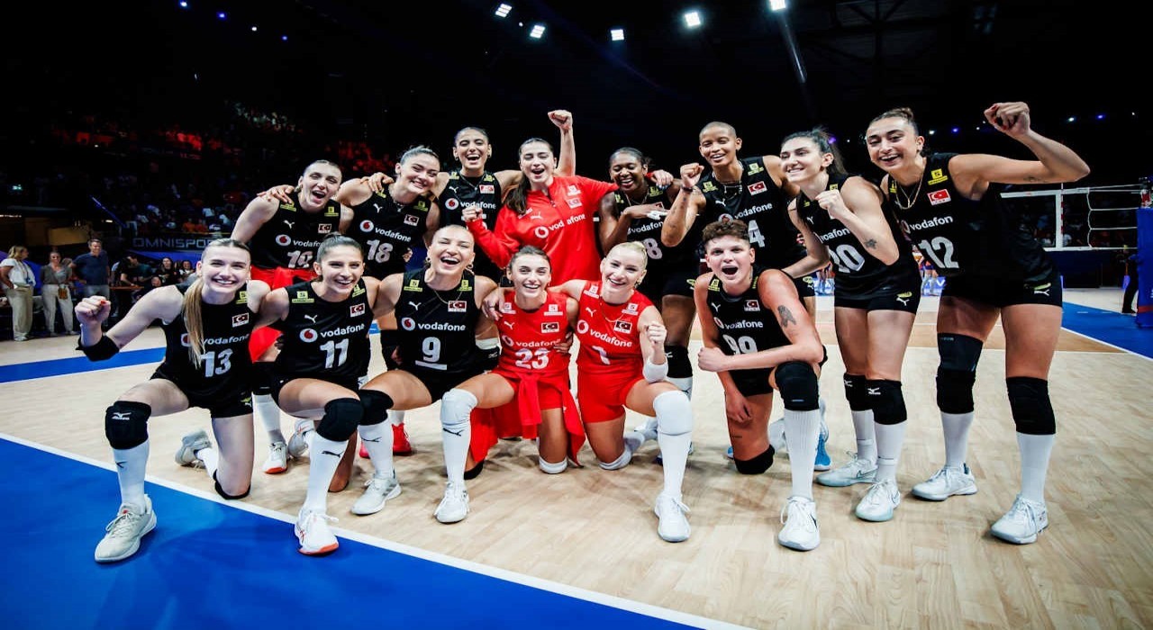 A Milli Kadın Voleybol Takımı'nın Çeyrek Finaldeki Rakibi Belli Oldu: Dev Maç Japonya’yla! A Milli Kadın Voleybol Takımı
