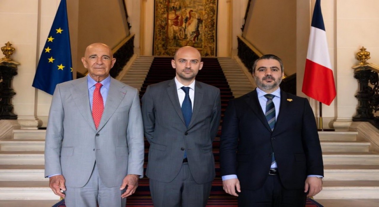 ABDnin Suriye Özel Temsilcisi Barrack, Fransa ve Suriye dışişleri bakanları ile görüştü