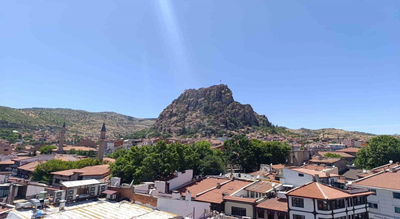 Afyonkarahisar Valiliğinden sıcak hava uyarısı