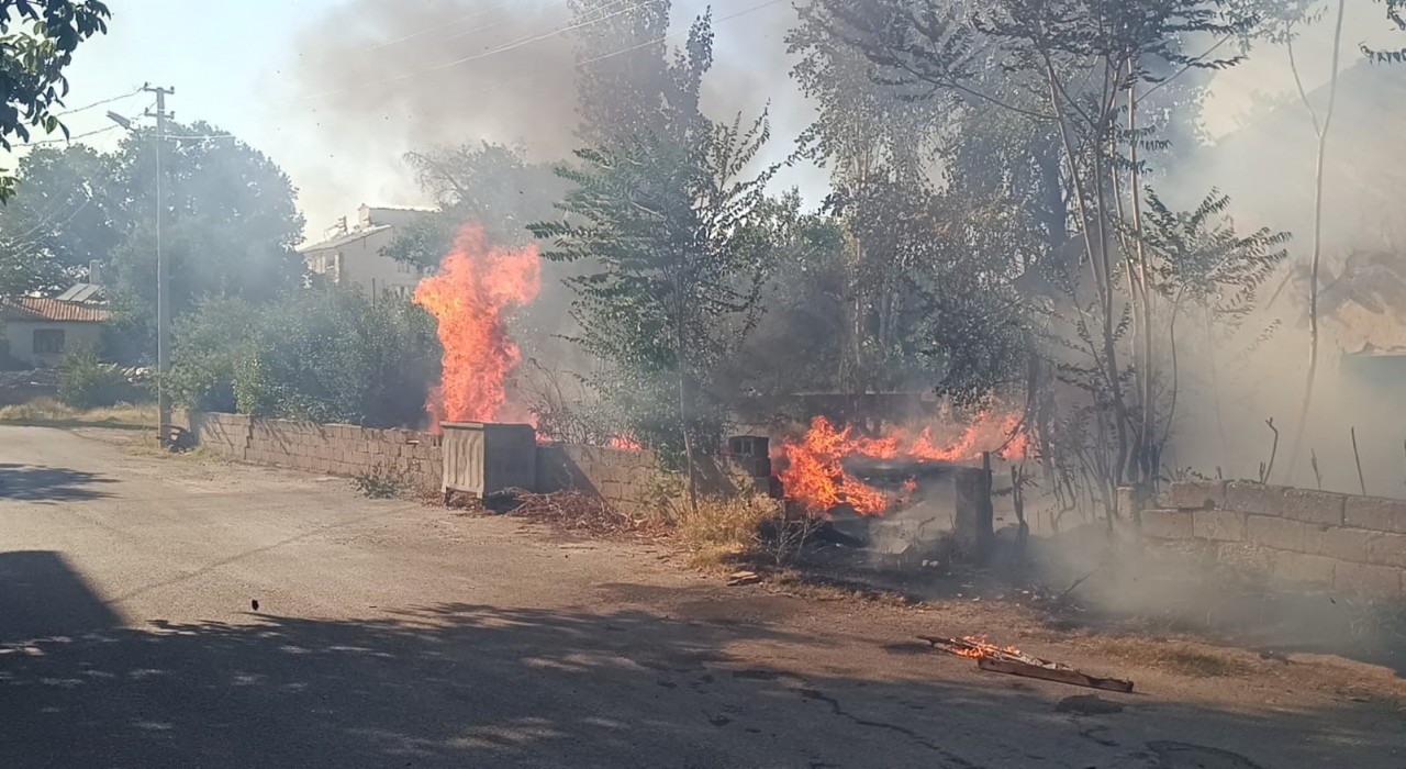 Afyonkarahisarda yangın paniği