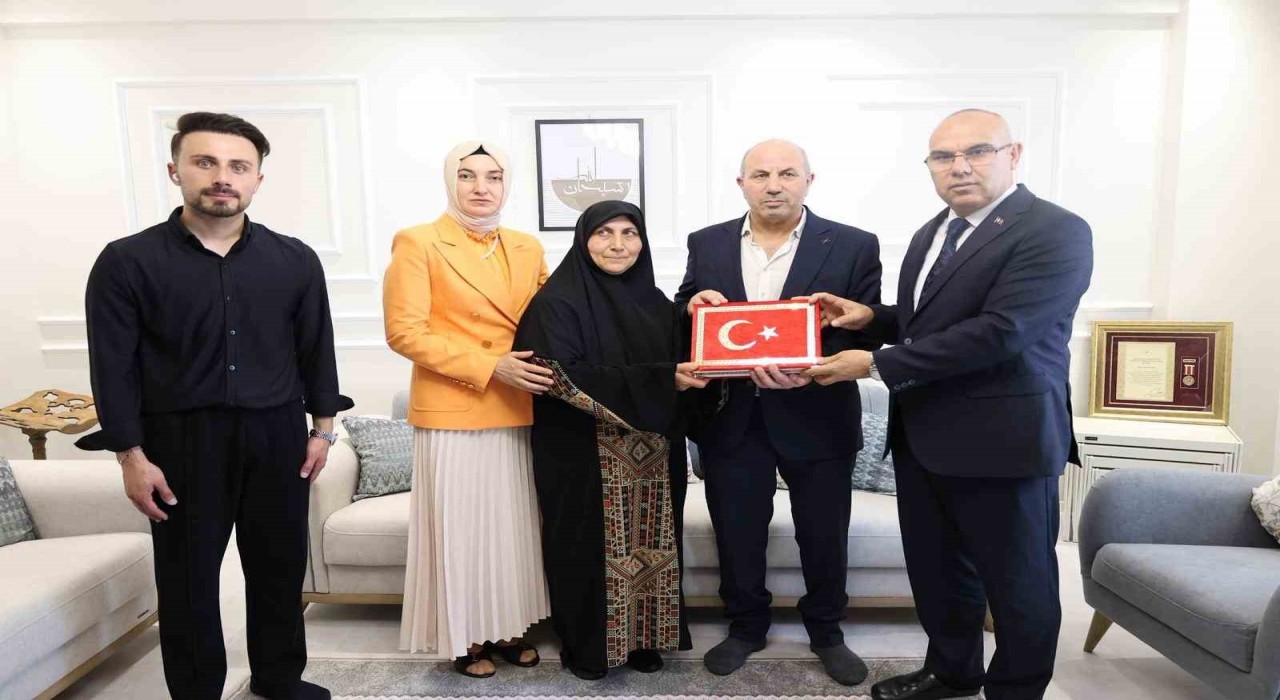 Ağrı Valisi Koçtan 15 Temmuz gazisine anlamlı ziyaret