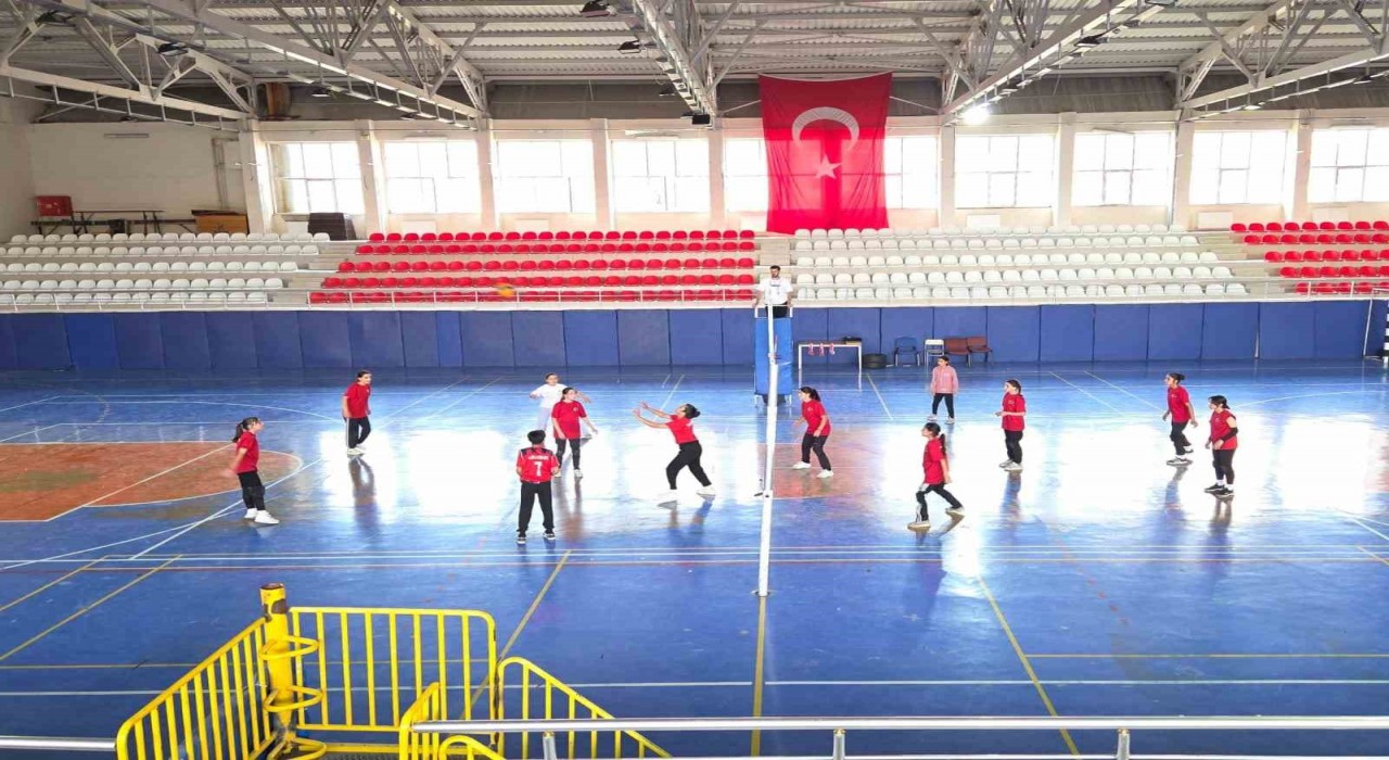 Ağrıda 15 Temmuz anısına spor turnuvaları düzenlendi