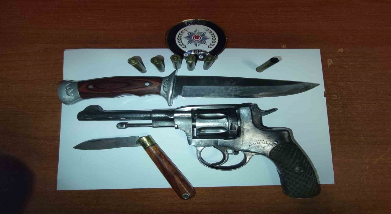 Ağrıda kardeşler arasında kavga: 2 yaralı