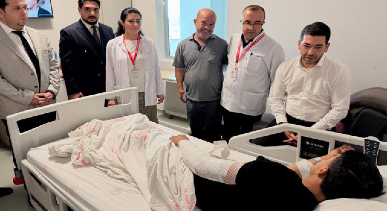 AK Parti Osmaniye Teşkilatından Yaralı Askerlere Anlamlı Ziyaret