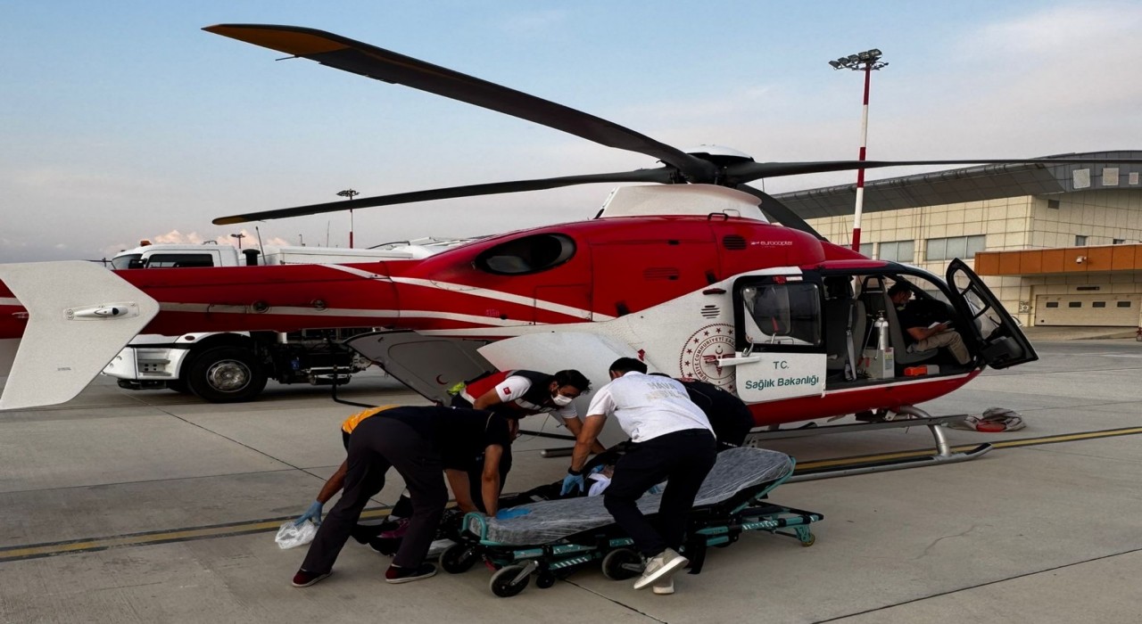 Akciğer hastası şahıs ambulans helikopter ile Vana getirildi