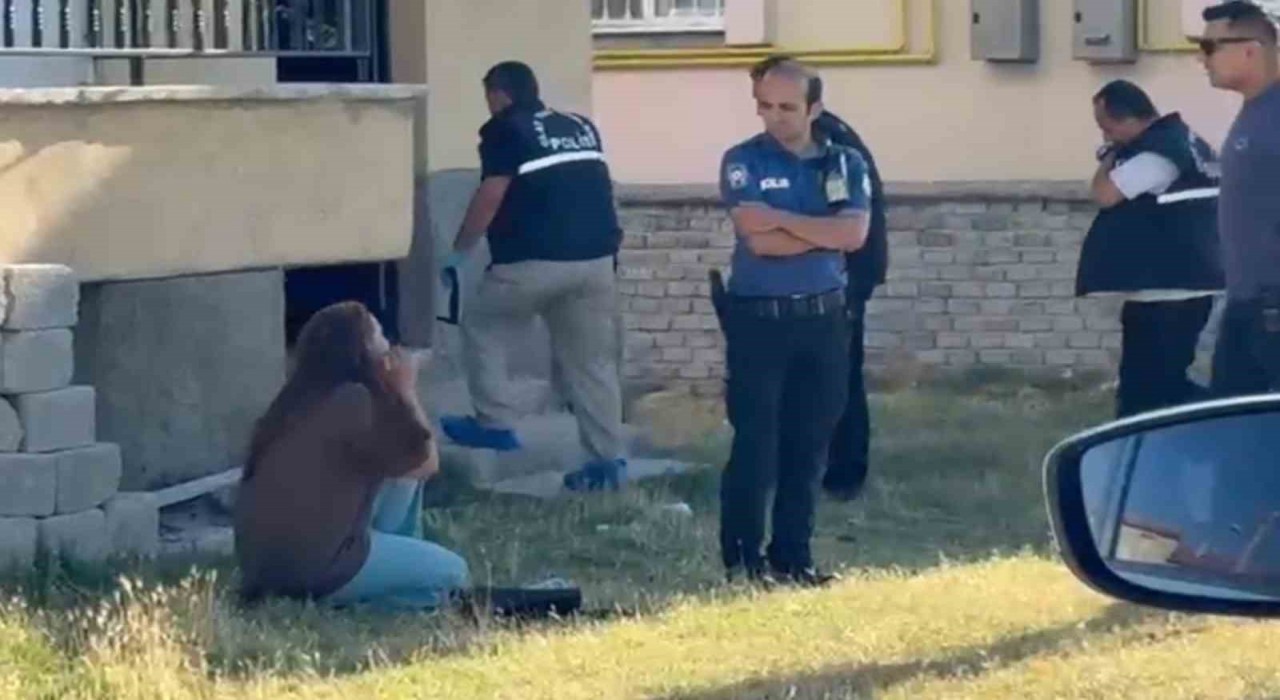 Aksarayda 17 yaşındaki genç bıçaklanarak öldürüldü