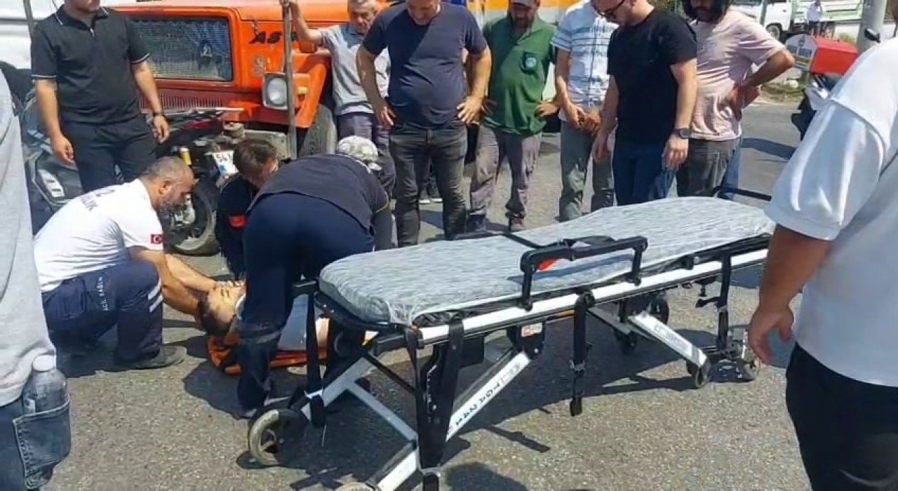 Akyazıda tanker ile motosiklet çarpıştı: 1 yaralı